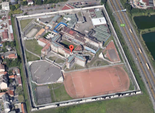 La maison d'arrêt de Strasbourg, le lonf de l'autoroute A34, à l'Elsau (Capture Google Map)